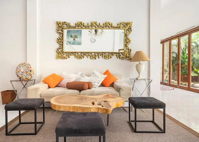 Arinda Villa *